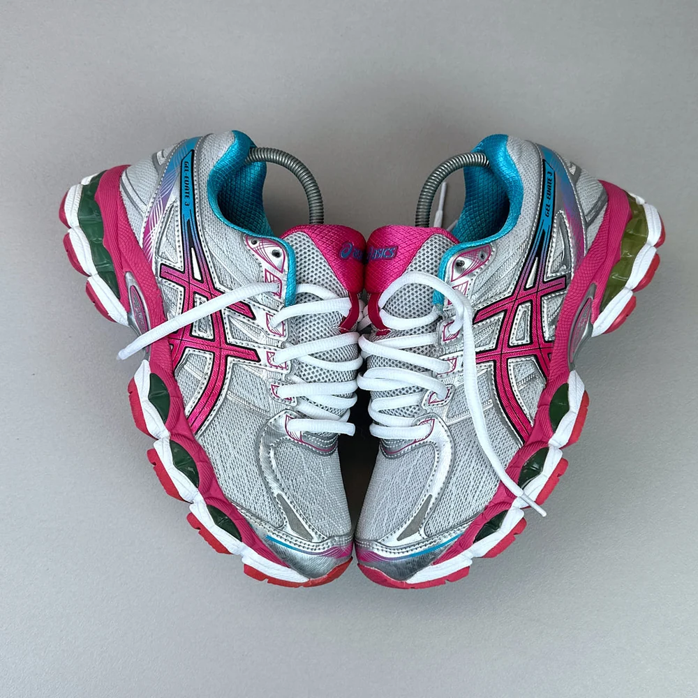 GEL Nimbus 16 — Argent / Rose fluo