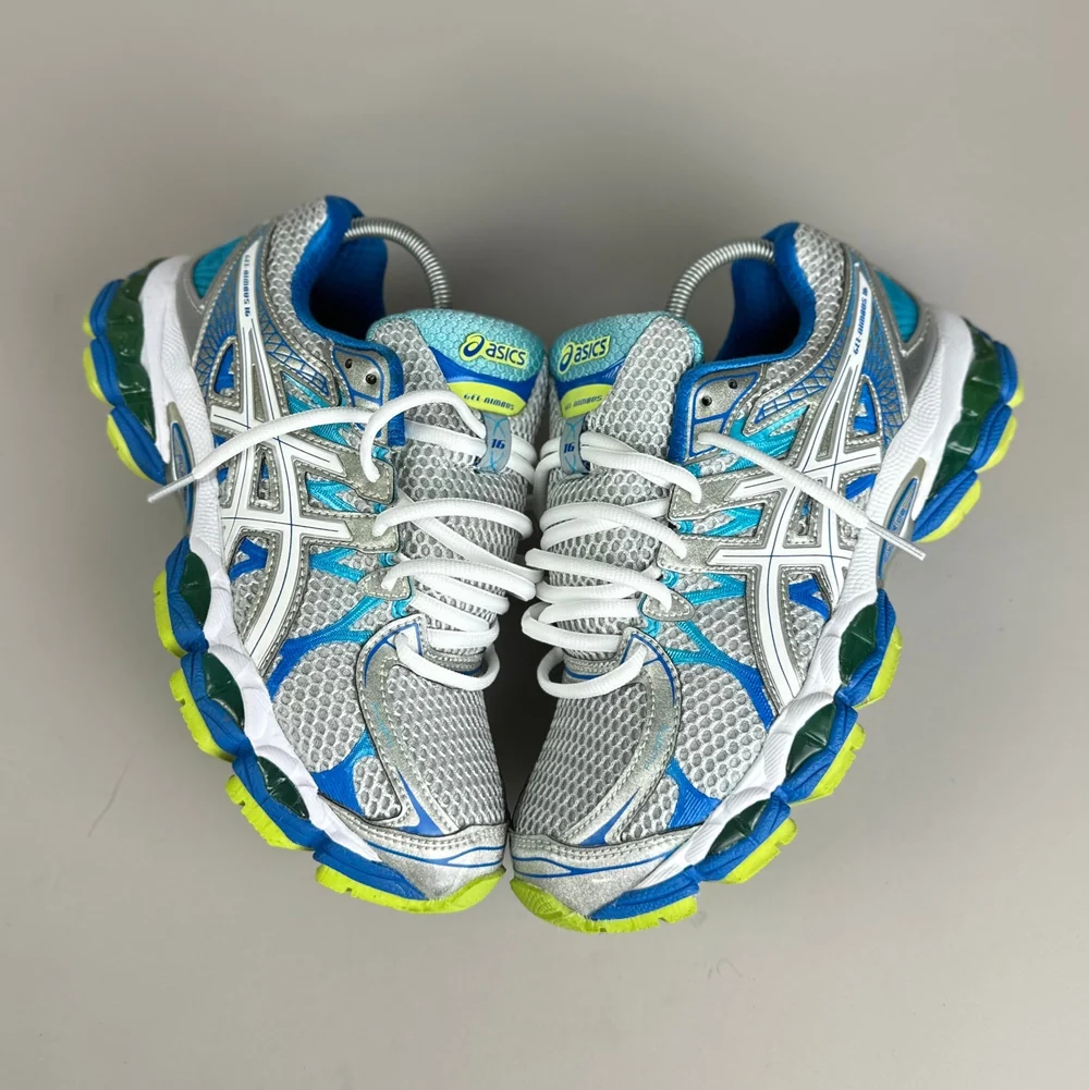 GEL Nimbus 16 — Blanc / Bleu / Jaune fluo