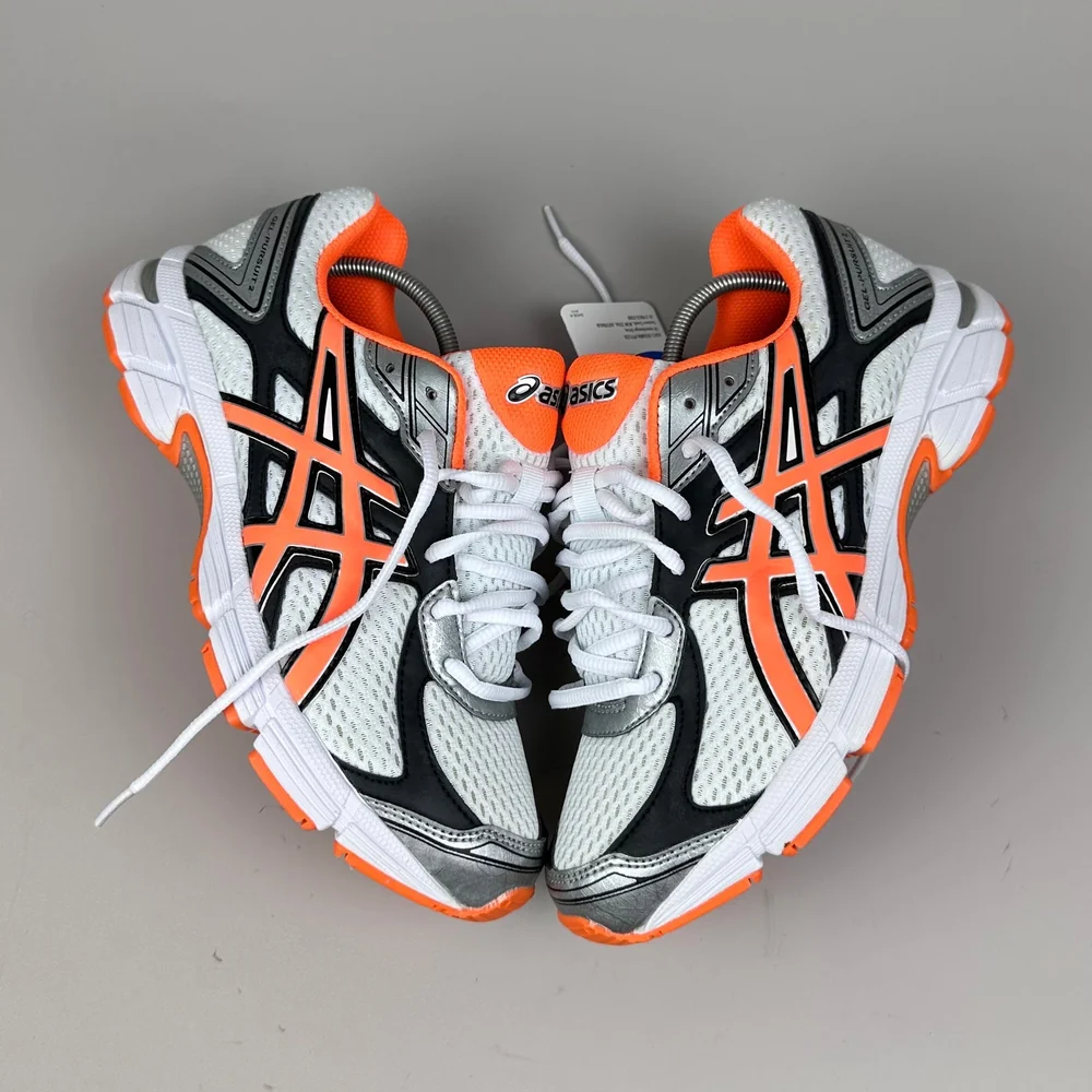 GEL Nimbus 16 — Blanc / Orange