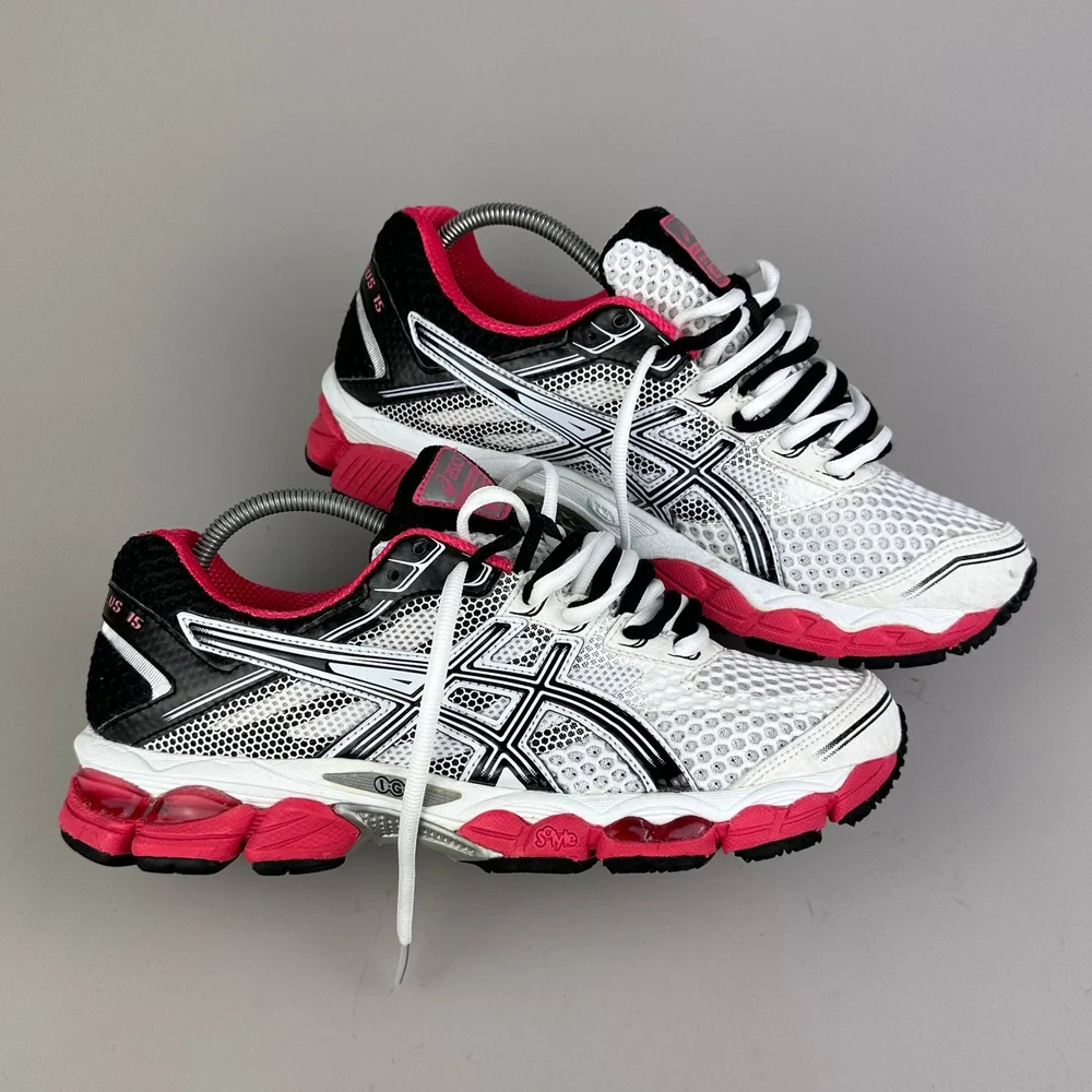 GEL Nimbus 16 — Blanc / Rose