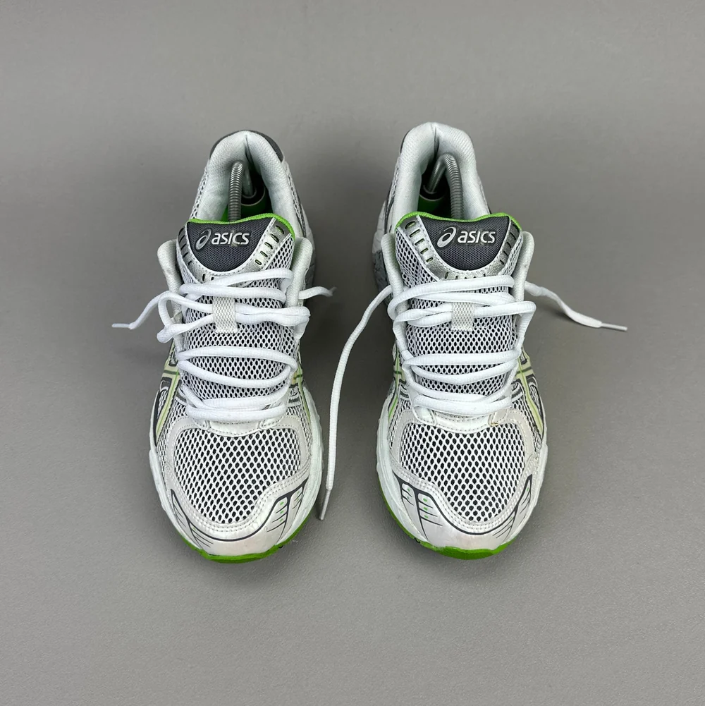 GEL Nimbus 16 — Blanc / Vert citron