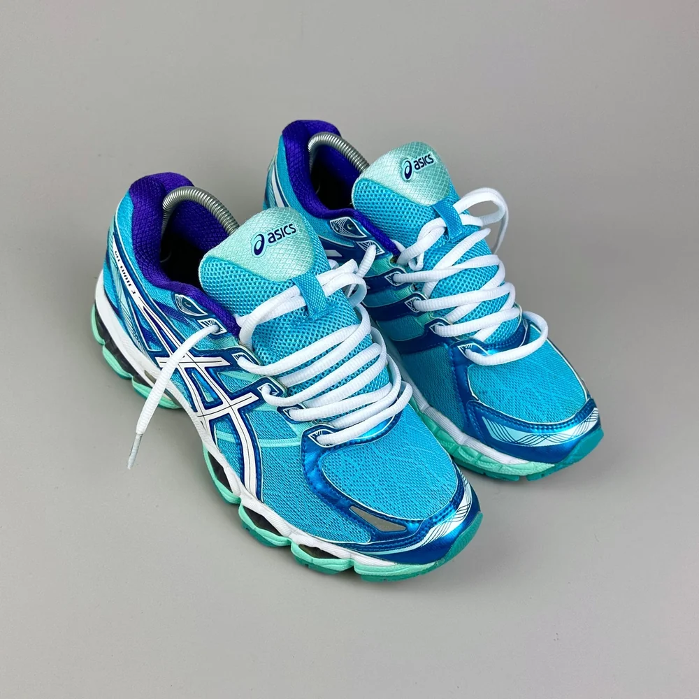 GEL Nimbus 16 — Cyan / Vert menthe