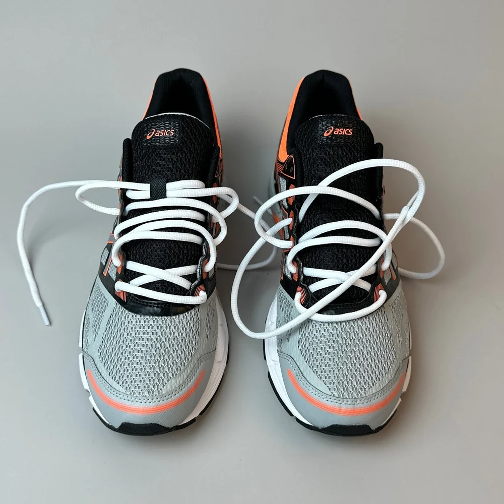 GEL Nimbus 16 — Gris clair / Orange