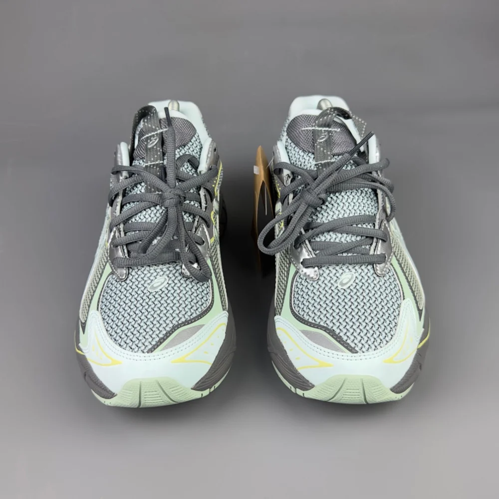 GEL Nimbus 16 — Gris / Vert menthe