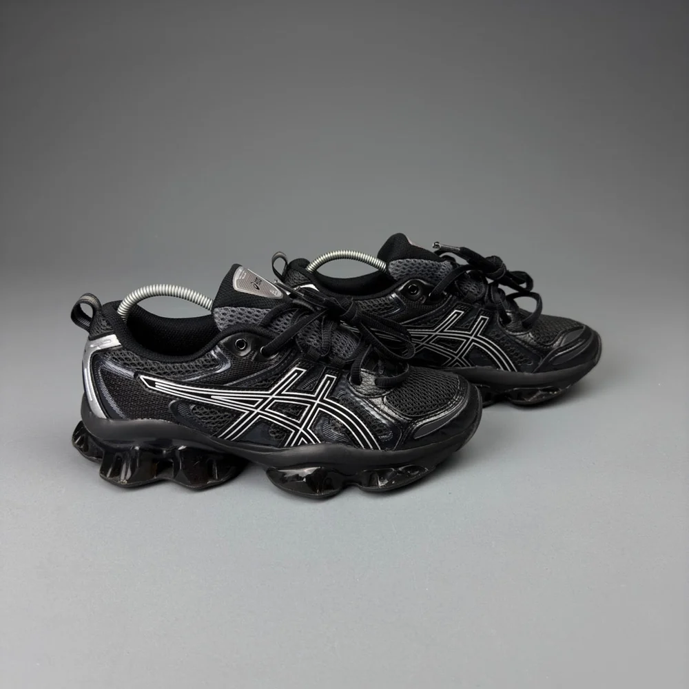 GEL Nimbus 16 — Noir / Argent