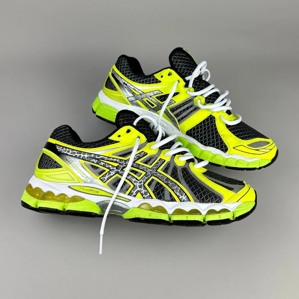 GEL Nimbus 16 — Noir / Jaune fluo / Argent