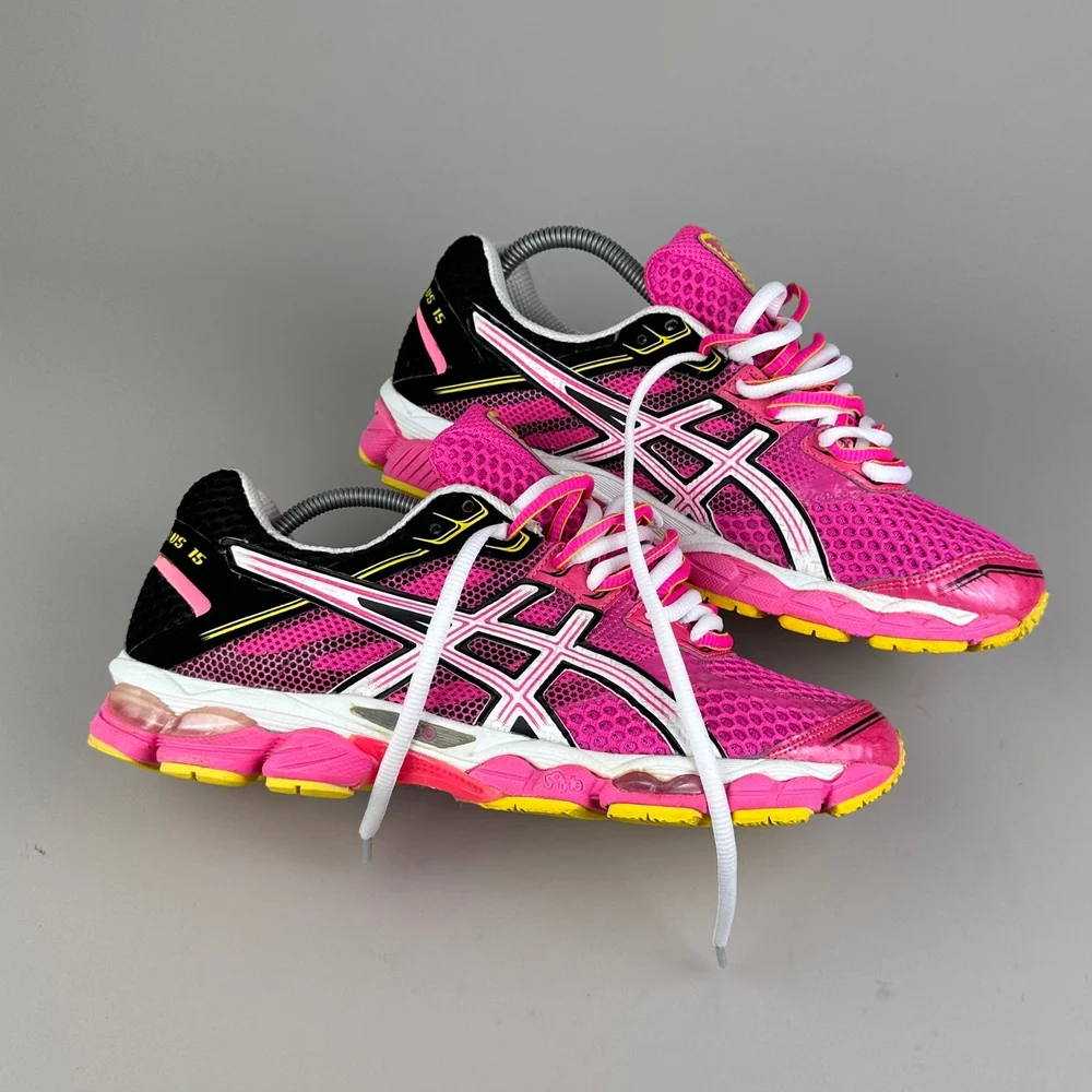 GEL Nimbus 16 — Rose fluo / Noir / Jaune