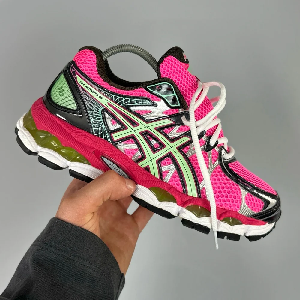 GEL Nimbus 16 — Rose fluo / Vert menthe